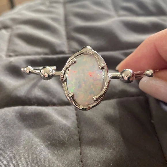 Opal cuff bracelet - Picture 3 of 4